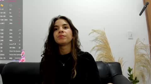 Snapshot of jessye_golden chatting on 06-07-26, 08:01 jessye_golden online show from 06-07-26, 08:01