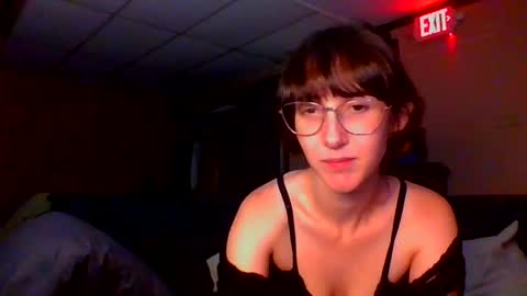 Snapshot of jessystrings chatting on 07-15-26, 06:40 jessystrings online show from 07-15-26, 06:40