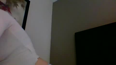 Snapshot of jessystrings chatting on 07-22-26, 07:11 jessystrings online show from 07-22-26, 07:11