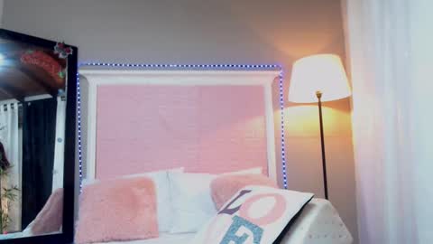 Snapshot of jessyzoe chatting on 01-31-25, 05:21 Jessy online show from 01-31-25, 05:21