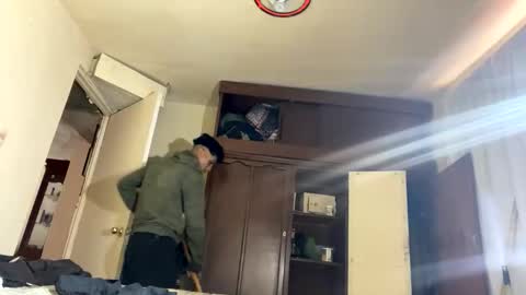 Snapshot of jesus29936 chatting on 02-14-26, 06:15 jesus29936 online show from 02-14-26, 06:15