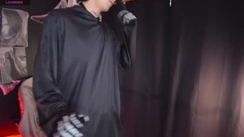 jett_savage online show from 10-21-25, 02:29