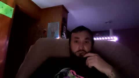 Snapshot of jettadude5 chatting on 11-21-25, 05:39 jettadude5 online show from 11-21-25, 05:39