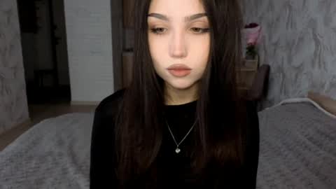 I am Gina ntmu Lets hit 10 Thumbs Up together online show from 05-13-26, 08:55
