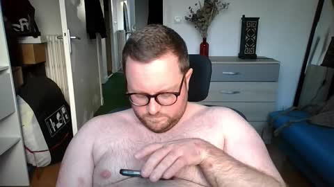 jeuneloup92 online show from 01-09-26, 03:48