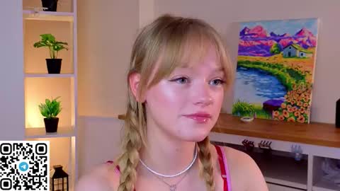 Gwen online show from 03-19-26, 08:24