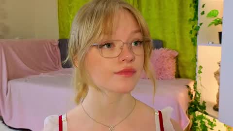 Gwen online show from 04-01-26, 06:38