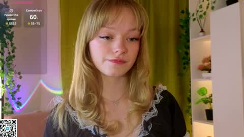 Gwen online show from 04-12-26, 08:14