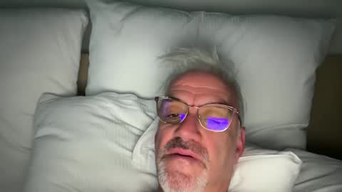 Snapshot of jewlronny chatting on 12-08-24, 07:37 jewlronny online show from 12-08-24, 07:37