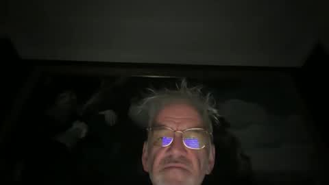 Snapshot of jewlronny chatting on 12-25-24, 07:14 jewlronny online show from 12-25-24, 07:14