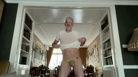 Snapshot of jewlronny chatting on 01-02-25, 08:17 jewlronny online show from 01-02-25, 08:17