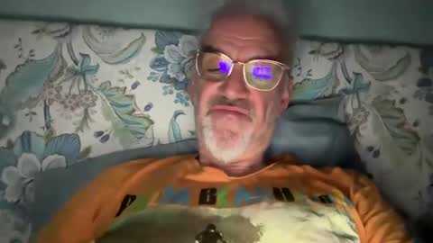 Snapshot of jewlronny chatting on 01-15-25, 07:37 jewlronny online show from 01-15-25, 07:37