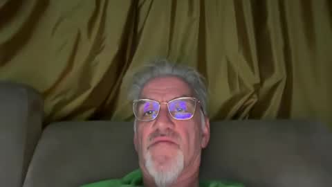 Snapshot of jewlronny chatting on 02-23-25, 07:17 jewlronny online show from 02-23-25, 07:17