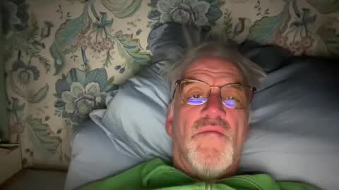 Snapshot of jewlronny chatting on 02-23-25, 10:20 jewlronny online show from 02-23-25, 10:20