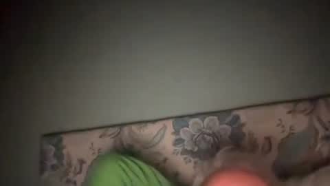 Snapshot of jewlronny chatting on 09-24-25, 09:40 jewlronny online show from 09-24-25, 09:40