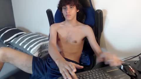 Snapshot of jey_foxx chatting on 04-21-26, 09:50 jey_foxx online show from 04-21-26, 09:50