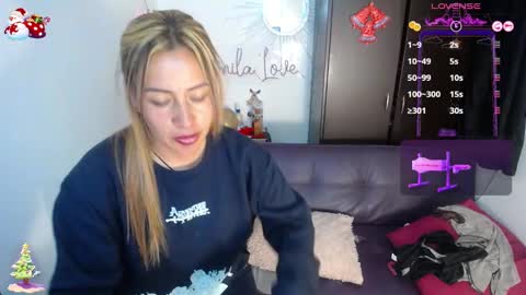 Snapshot of jezabel_purple chatting on 01-01-25, 09:52 Camila online show from 01-01-25, 09:52