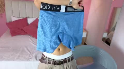 Jhan online show from 04-28-26, 04:34