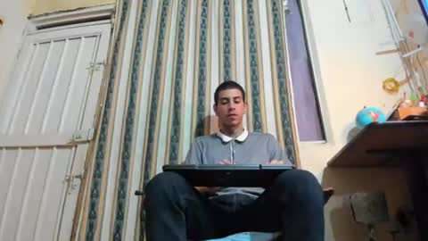 Snapshot of jharol_cardona chatting on 06-20-26, 01:52 Jharol online show from 06-20-26, 01:52