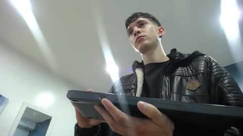 Jheampiero online show from 11-25-25, 12:38