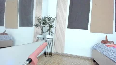 jheremy_wen online show from 09-09-25, 07:24