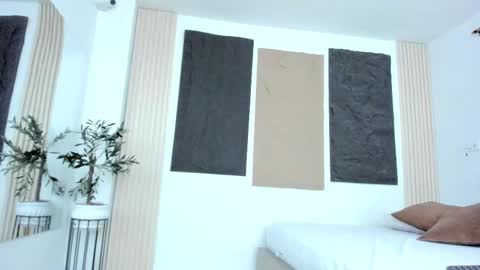 jheremy_wen online show from 10-02-25, 07:21