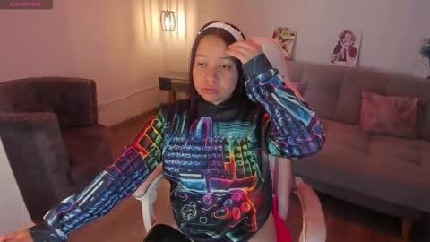 Snapshot of jhiinny_brownn chatting on 09-14-25, 03:05 Jhiinny online show from 09-14-25, 03:05