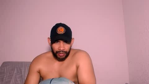 En moreno online show from 11-13-25, 01:32