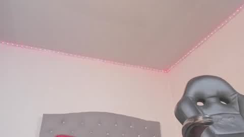 jhoanatrans22 online show from 12-15-25, 07:07