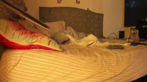 jhoanatrans22 online show from 03-08-26, 04:22