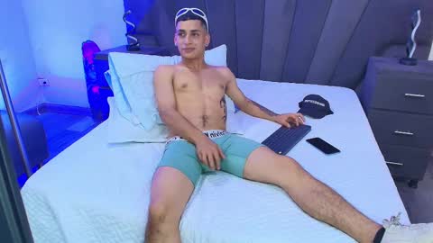 Snapshot of jhoanleandro chatting on 02-13-25, 06:52 jhoanleandro online show from 02-13-25, 06:52