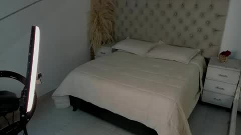 jhoanleandro online show from 04-06-26, 04:32