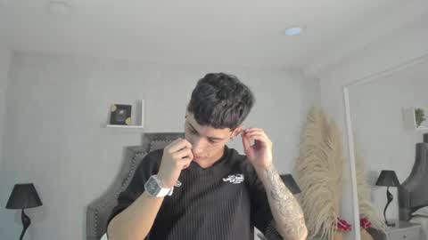 Snapshot of jhoanleandro chatting on 05-03-26, 03:56 jhoanleandro online show from 05-03-26, 03:56