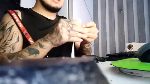 Snapshot of jhon_gottti chatting on 02-16-25, 05:48 jhon online show from 02-16-25, 05:48