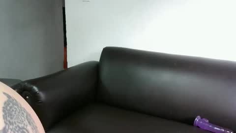 jhonanjessy online show from 04-21-26, 08:23