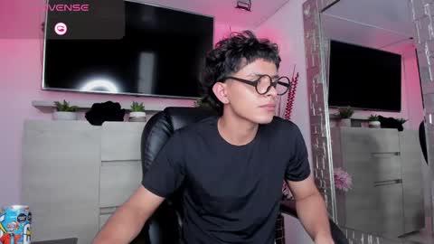 JHONNATHAN online show from 05-27-26, 08:17