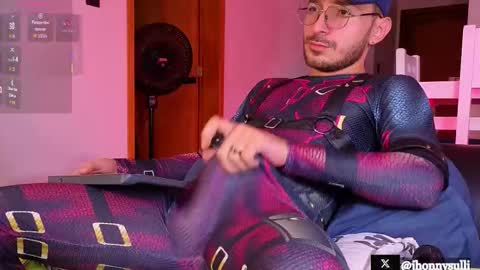 jhonny and friend online show from 10-30-25, 03:57