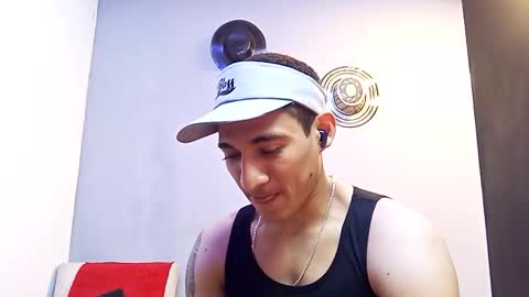 jhonny_thes28 online show from 11-08-25, 12:44