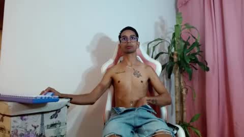 jhonsonvlatino online show from 07-11-26, 02:03