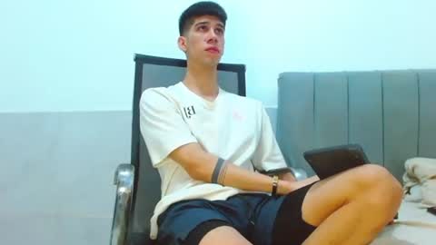 jhony_sex3 online show from 06-25-26, 08:08