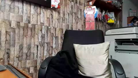 Jhosuamoore  online show from 01-08-26, 12:13