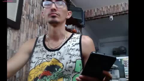 jhosuamoore2 online show from 04-04-26, 01:19