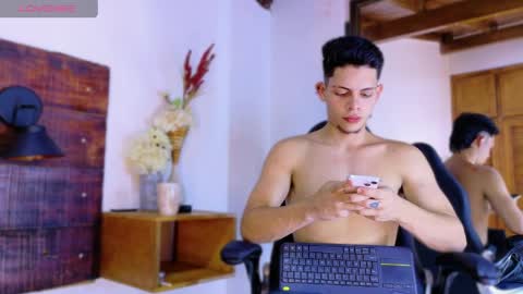 jhosuavega online show from 04-12-26, 07:08