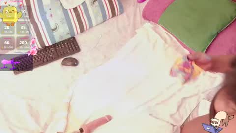 Snapshot of jhoxy_m chatting on 06-05-26, 06:52 Hello iam hoxy ready to get wet online show from 06-05-26, 06:52