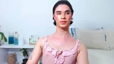 Snapshot of jhuan_cute chatting on 06-16-26, 01:19 Jhuan Nhez online show from 06-16-26, 01:19