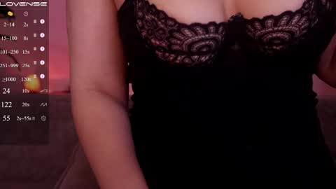 jia_lisaa online show from 10-05-25, 03:27