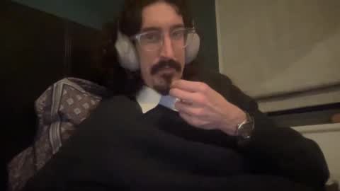 Snapshot of jiggz1986 chatting on 12-17-24, 01:50 Jigz1986 online show from 12-17-24, 01:50