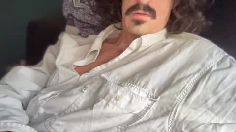 Snapshot of jiggz1986 chatting on 02-12-26, 08:42 Jigz1986 online show from 02-12-26, 08:42