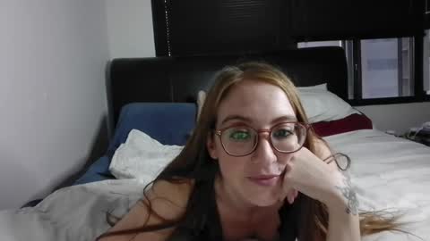 Snapshot of jilliangiselle chatting on 07-06-26, 03:58 jilliangiselle online show from 07-06-26, 03:58