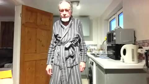 Jimmy Benido online show from 02-22-26, 05:33